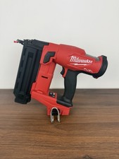 Milwaukee M18 18GA Straight