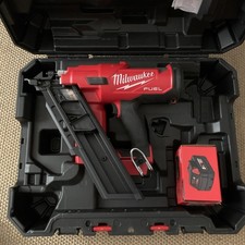 Milwaukee M18FFN-0C 18V