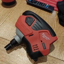 Milwaukee C12PN-0 12V Sub