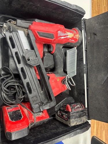 Milwaukee m18 fn16ga 18v - fn16ga-0x,