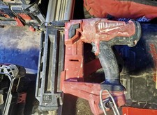 Milwaukee M18FN18GS-0X 18V