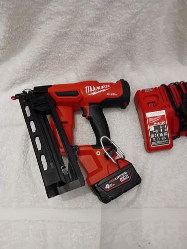 Milwaukee m18 fn16ga cordless - fn16ga,