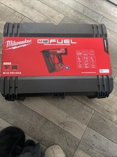 Milwaukee M18 FN16GA-0X 18V